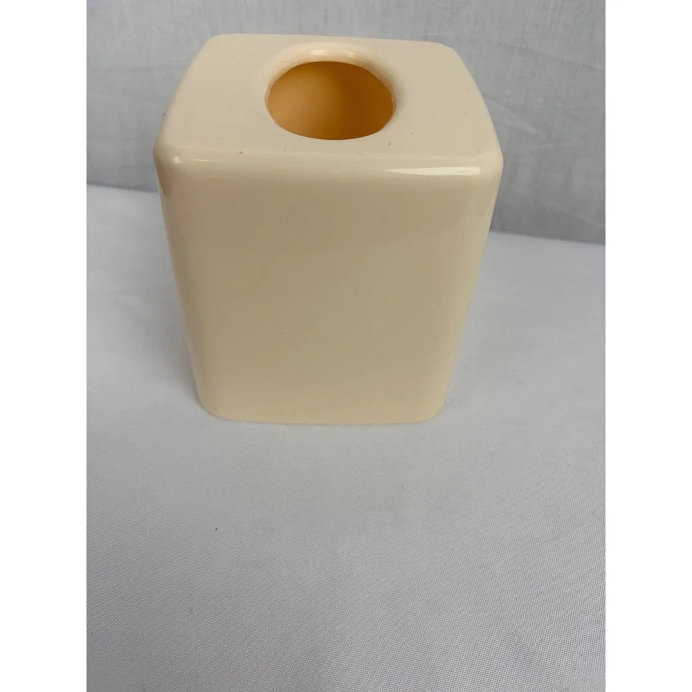 Vintage Victorian Ecru Tissue Box Cover Scalloped Floral Boutique Square Cream